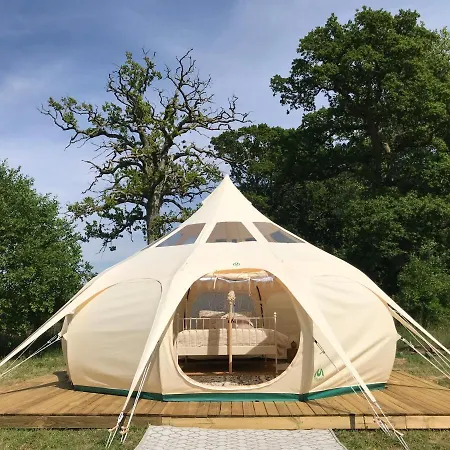 Le Manoir De Bois-En-Ardres Panzió *